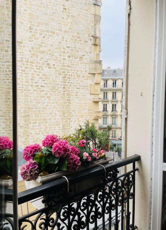 Two-Bedroom Apartment Champs-Elysees Paris Luaran gambar