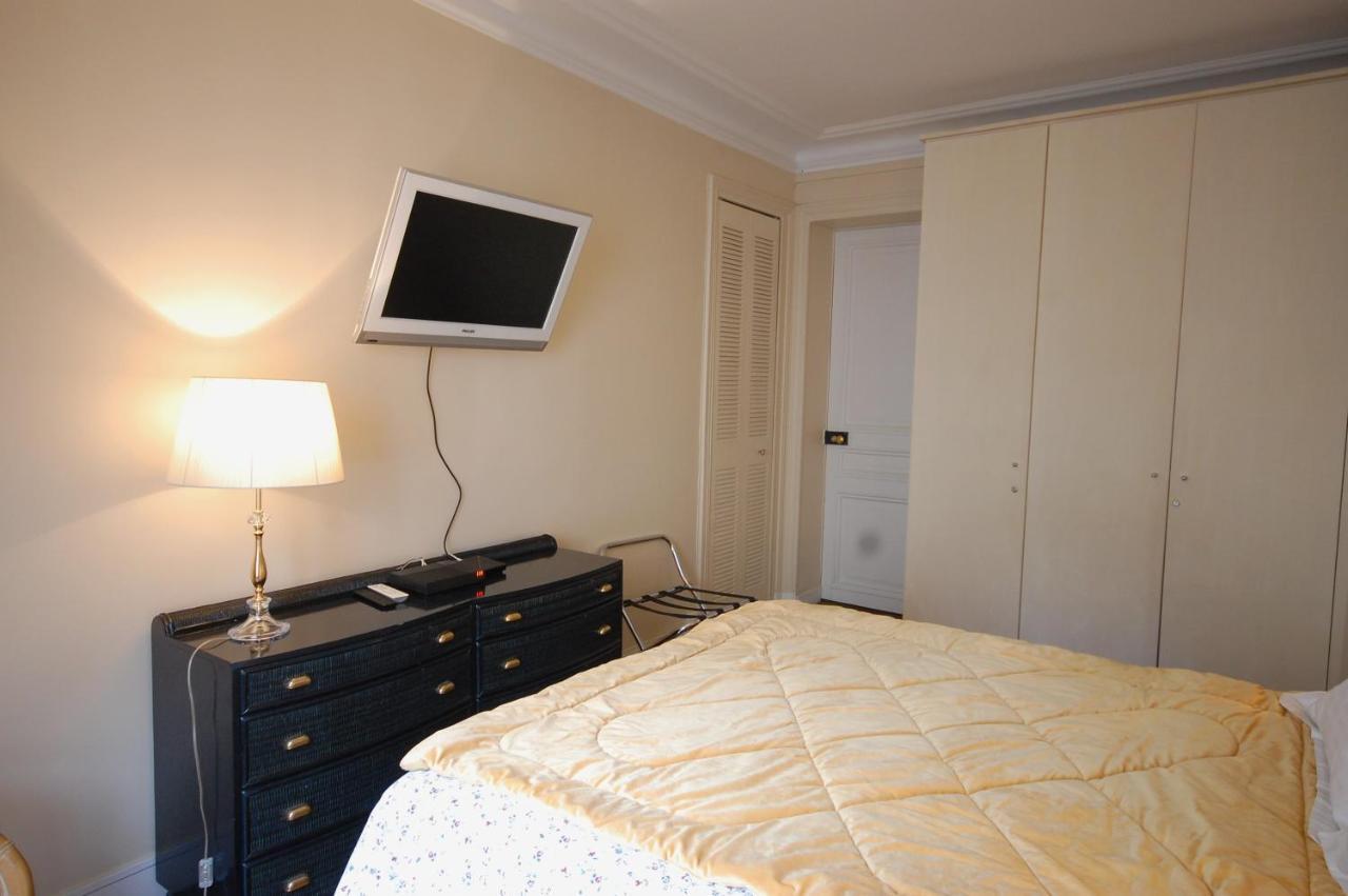 Two-Bedroom Apartment Champs-Elysees Paris Luaran gambar
