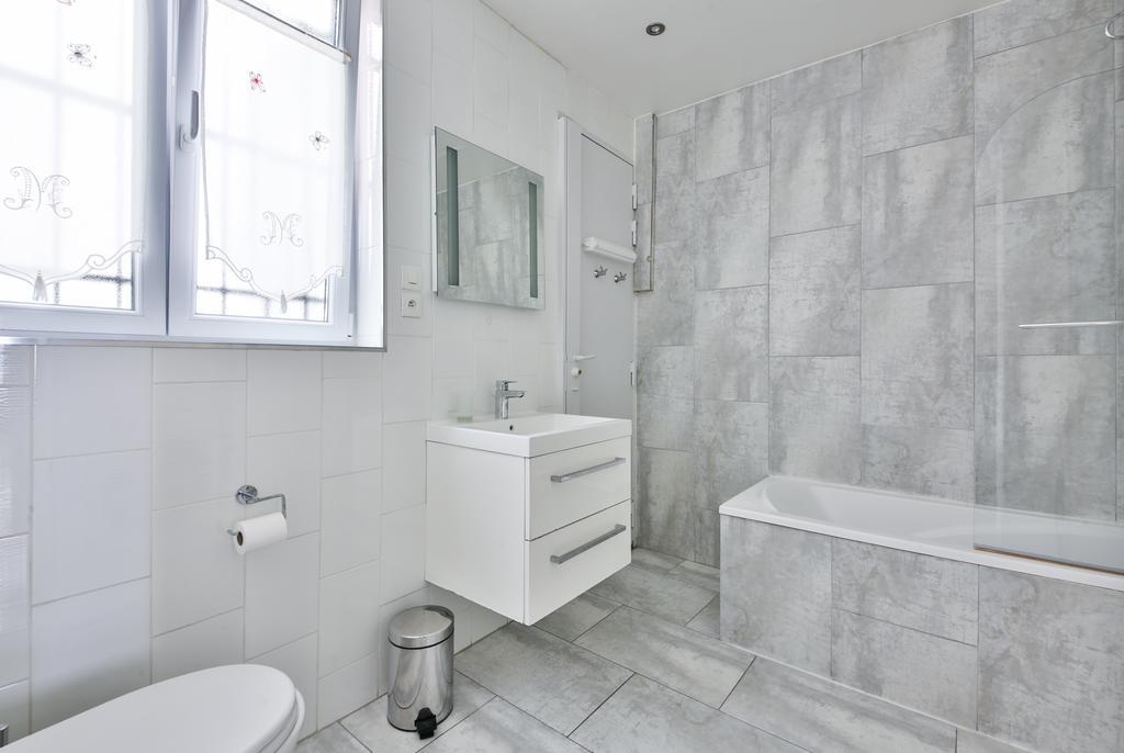 Two-Bedroom Apartment Champs-Elysees Paris Luaran gambar
