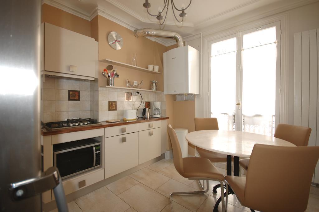 Two-Bedroom Apartment Champs-Elysees Paris Luaran gambar